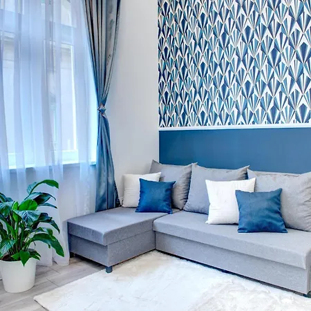 Amazing Raday Apartment